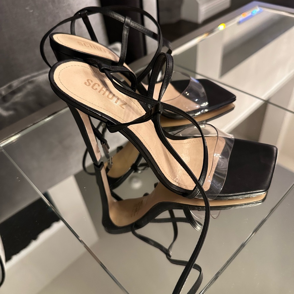 Aisha Leather & Vinyl Sandal, Black - 9.5 /
Black / Nappa Leather & Vinyl